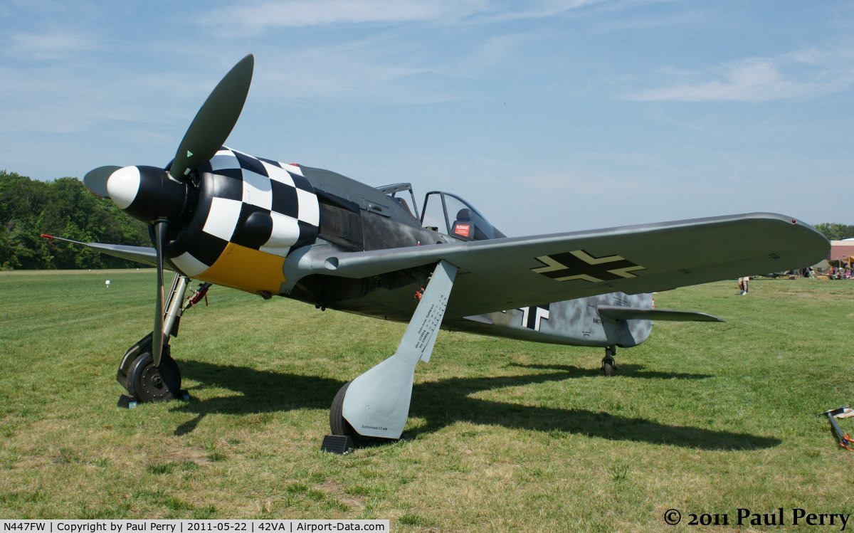 N447FW, Focke-Wulf Fw-190A-8 C/N 739447, Awaiting her Sunday Show, during her debut weekend.
