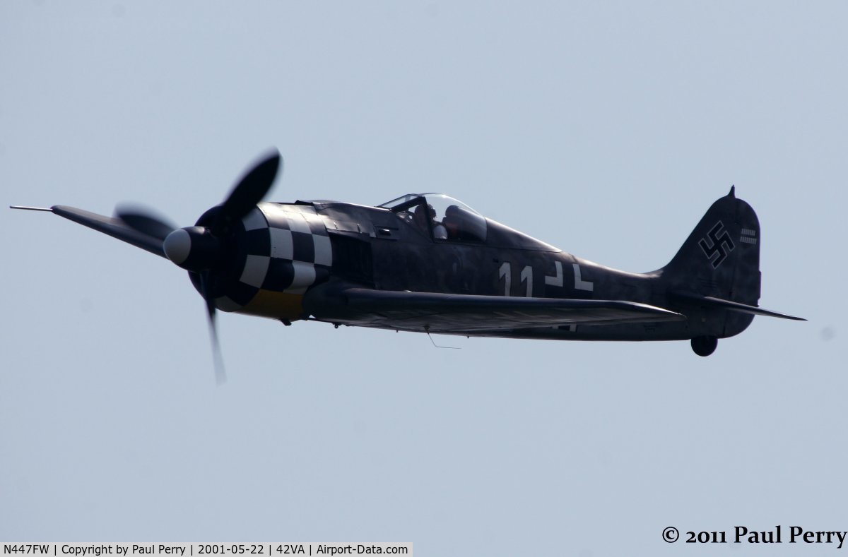 N447FW, Focke-Wulf Fw-190A-8 C/N 739447, The sight and sound of this demo was amazing.