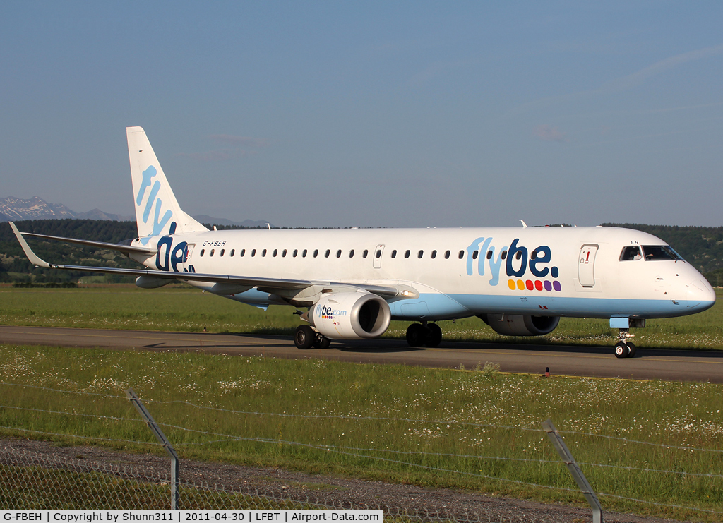 G-FBEH, 2007 Embraer 195LR (ERJ-190-200LR) C/N 19000128, Taxiing to the terminal...