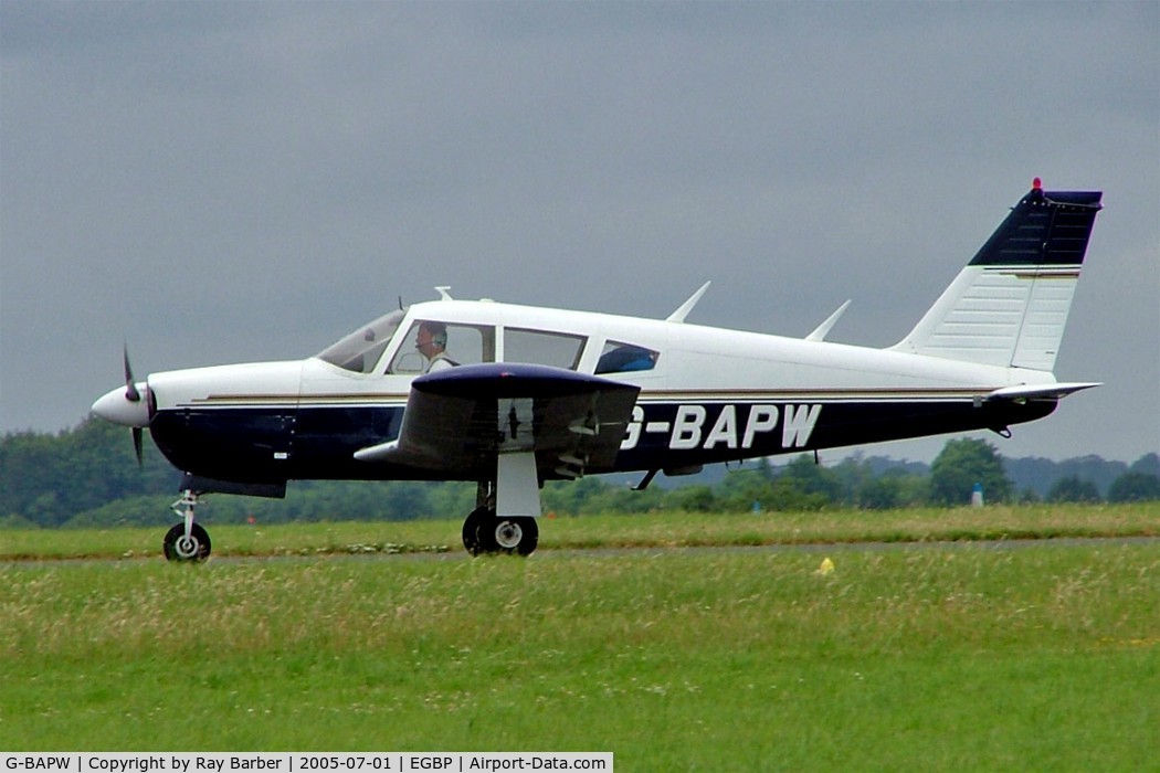 G-BAPW, 1968 Piper PA-28R-180 Cherokee Arrow C/N 28R-30697, Piper PA-28R-180 Cherokee Arrow [28R-30697] Kemble~G 01/07/2005