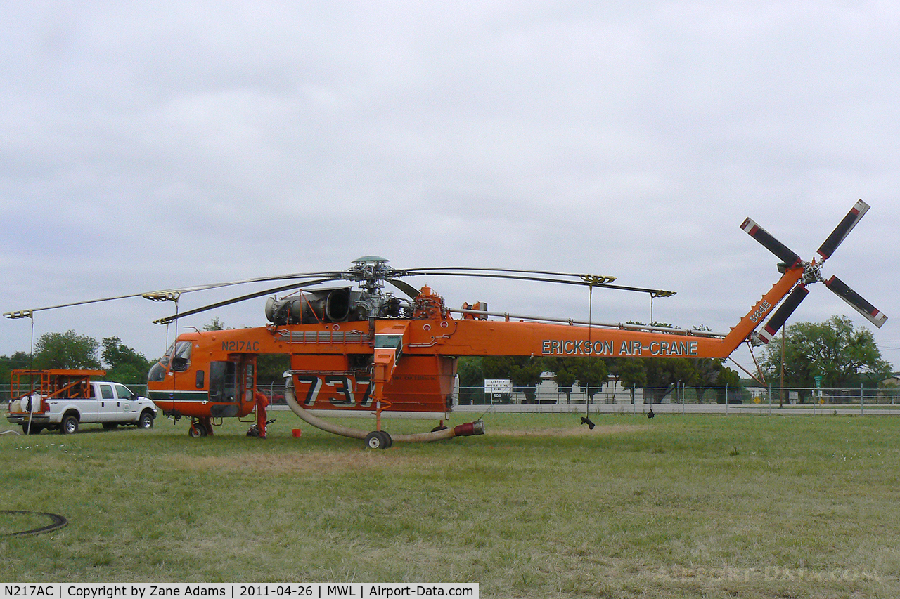 N217AC, 1968 Sikorsky CH-54A Tarhe C/N 64064, Type 1 Helicopter in Texas for the Possum Kingdom Fire - At Mineral Wells Airport