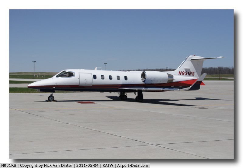 N931RS, 1999 Learjet Inc 31A C/N 184, On the Ramp at KATW.