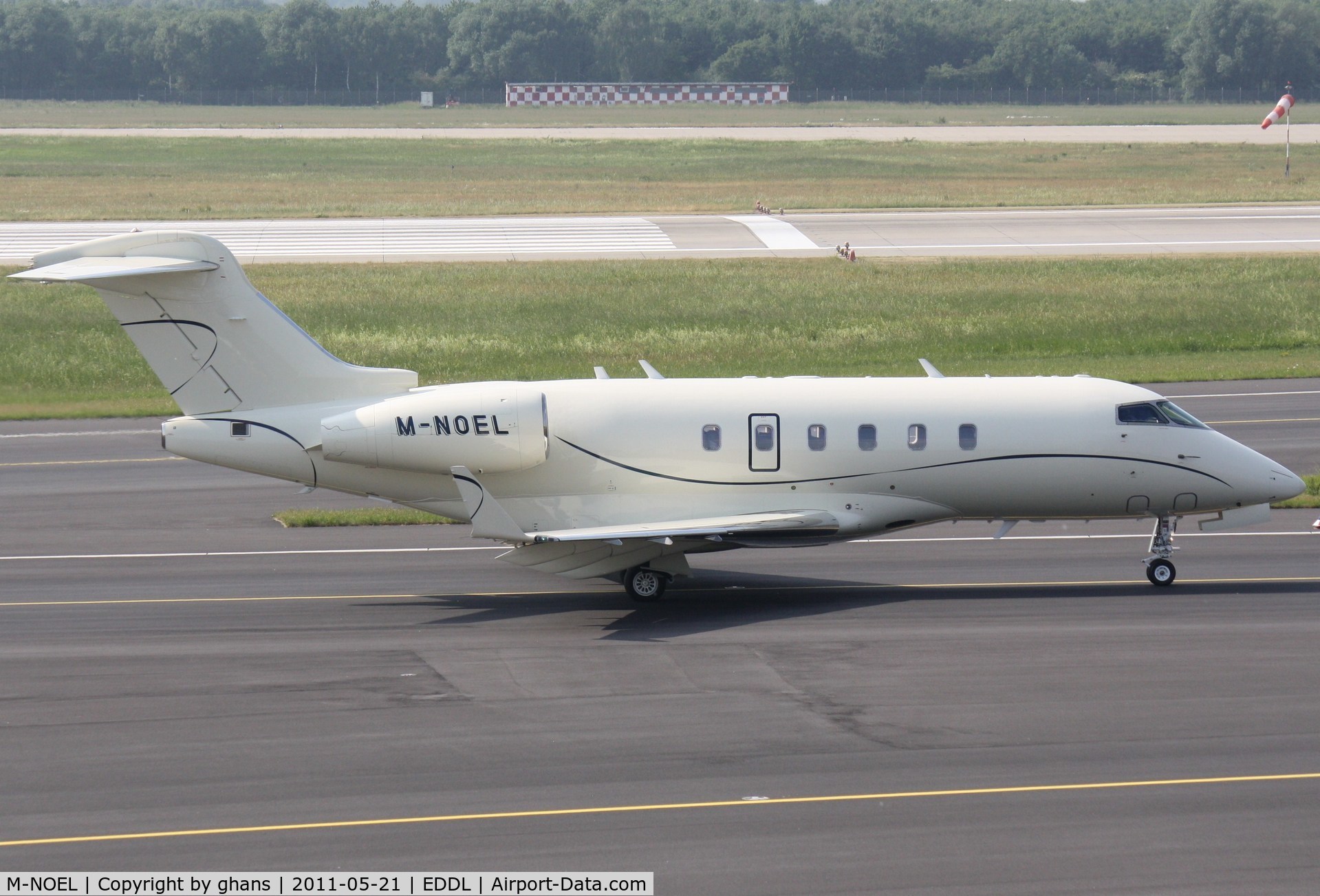 M-NOEL, 2008 Bombardier Challenger 300 (BD-100-1A10) C/N 20206, ABS Service
