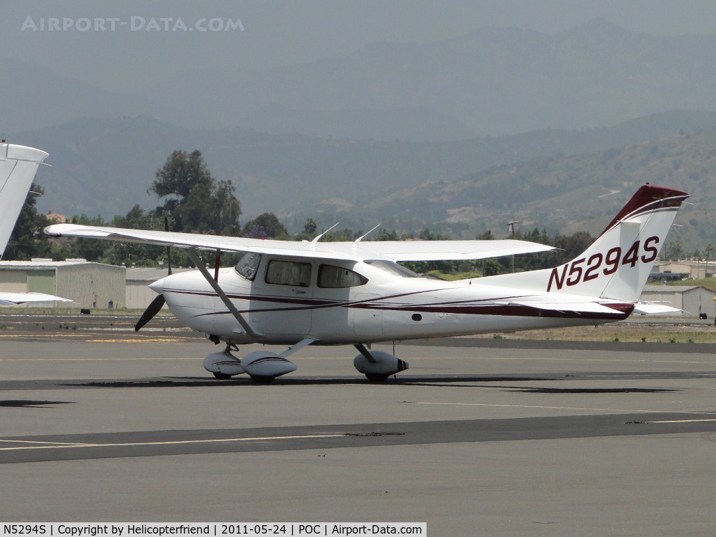 N5294S, 2002 Cessna T182T Turbo Skylane C/N T18208181, Parked in transient parking