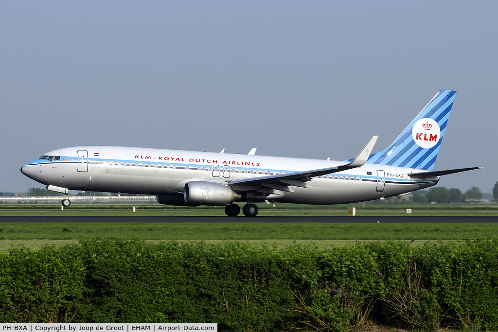 PH-BXA, 1998 Boeing 737-8K2 C/N 29131, retro colours for the 90th anniversary of KLM