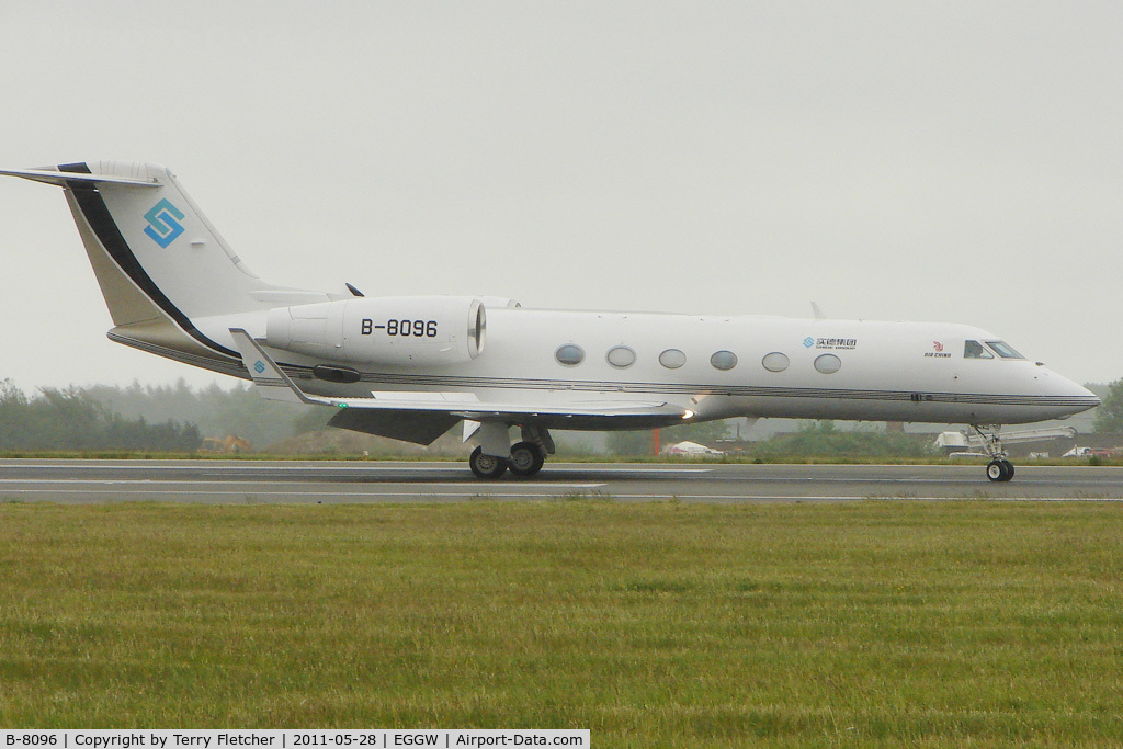 B-8096, 2009 Gulfstream Aerospace GIV-X (G450) C/N 4178, Gulfstream Aerospace GIV-X (G450), c/n: 4178 at Luton
