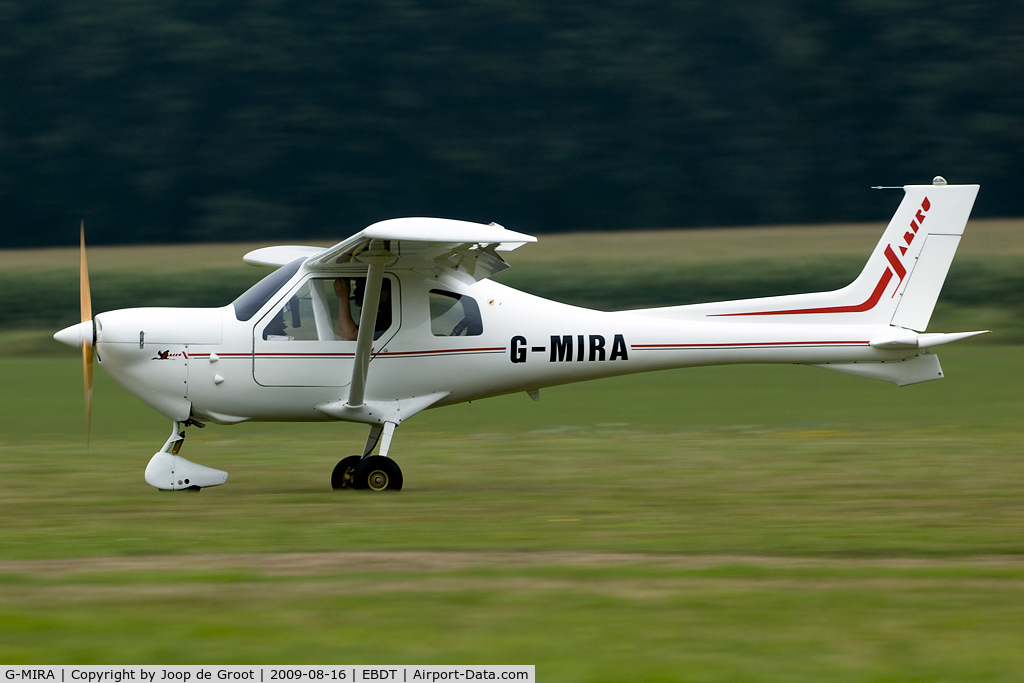 G-MIRA, 1999 Jabiru SP-430 C/N PFA 274-13458, visitor to the 2009 oldtimer fly-in.