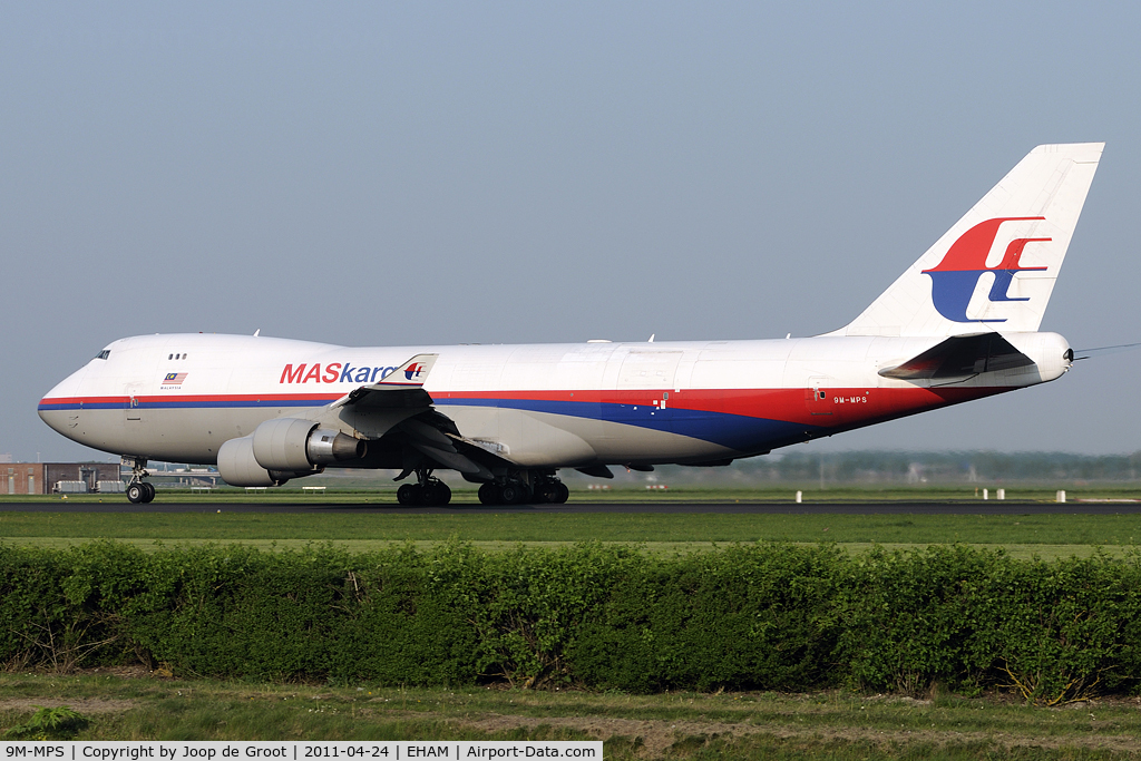 9M-MPS, 2006 Boeing 747-4H6F C/N 29902, MAS Cargo departing Rwy 18L
