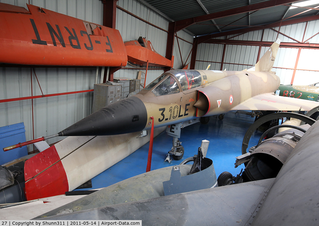 27, Dassault Mirage IIIC C/N 27, Preserved in desert c/s