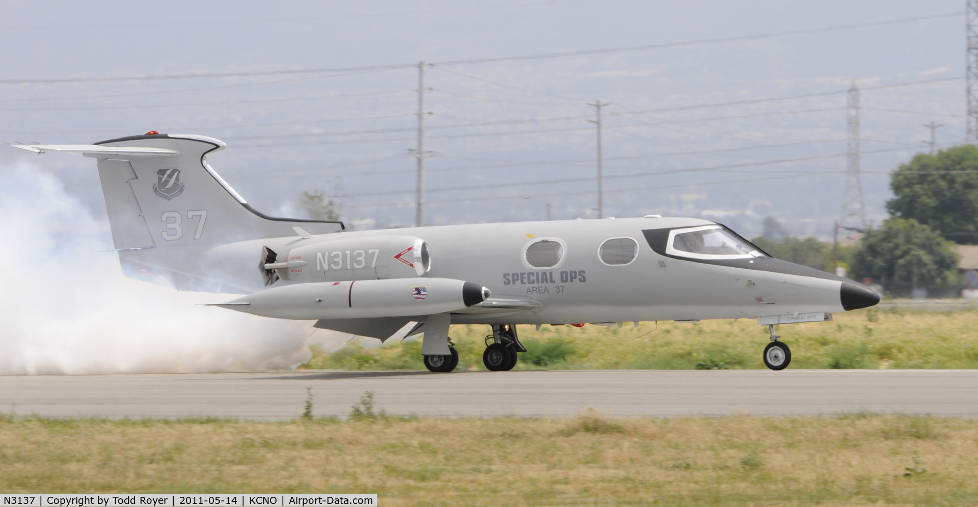 N3137, 1966 Learjet 24 C/N 123, Chino Airshow 2011
