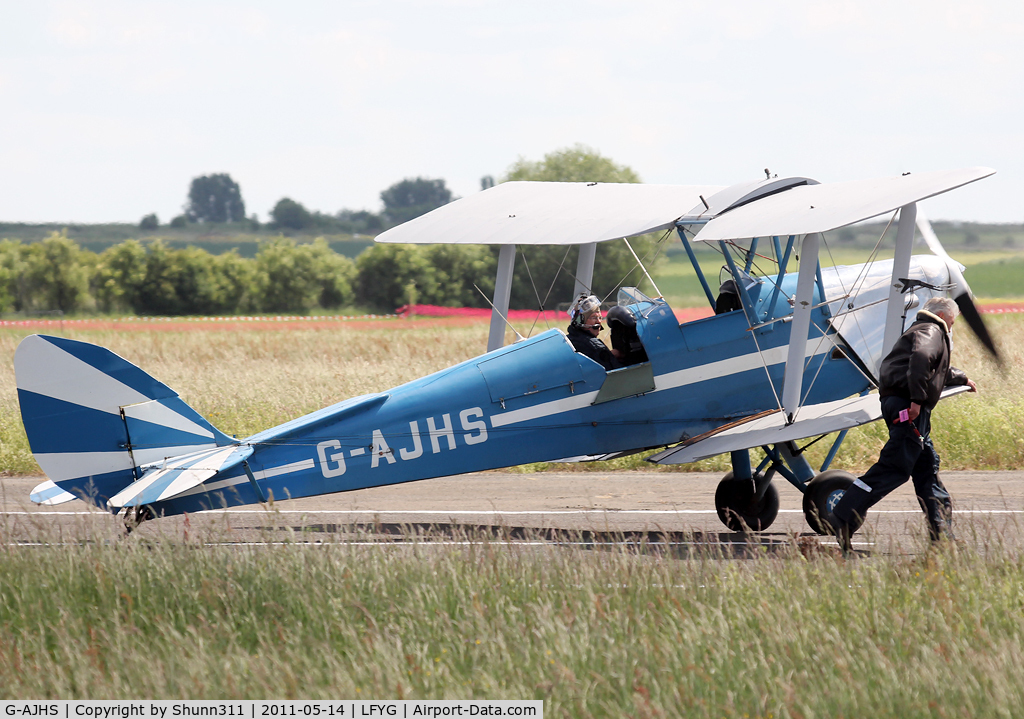 G-AJHS, 1941 De Havilland DH-82A Tiger Moth II C/N 82121, Go back to the refuelling area...