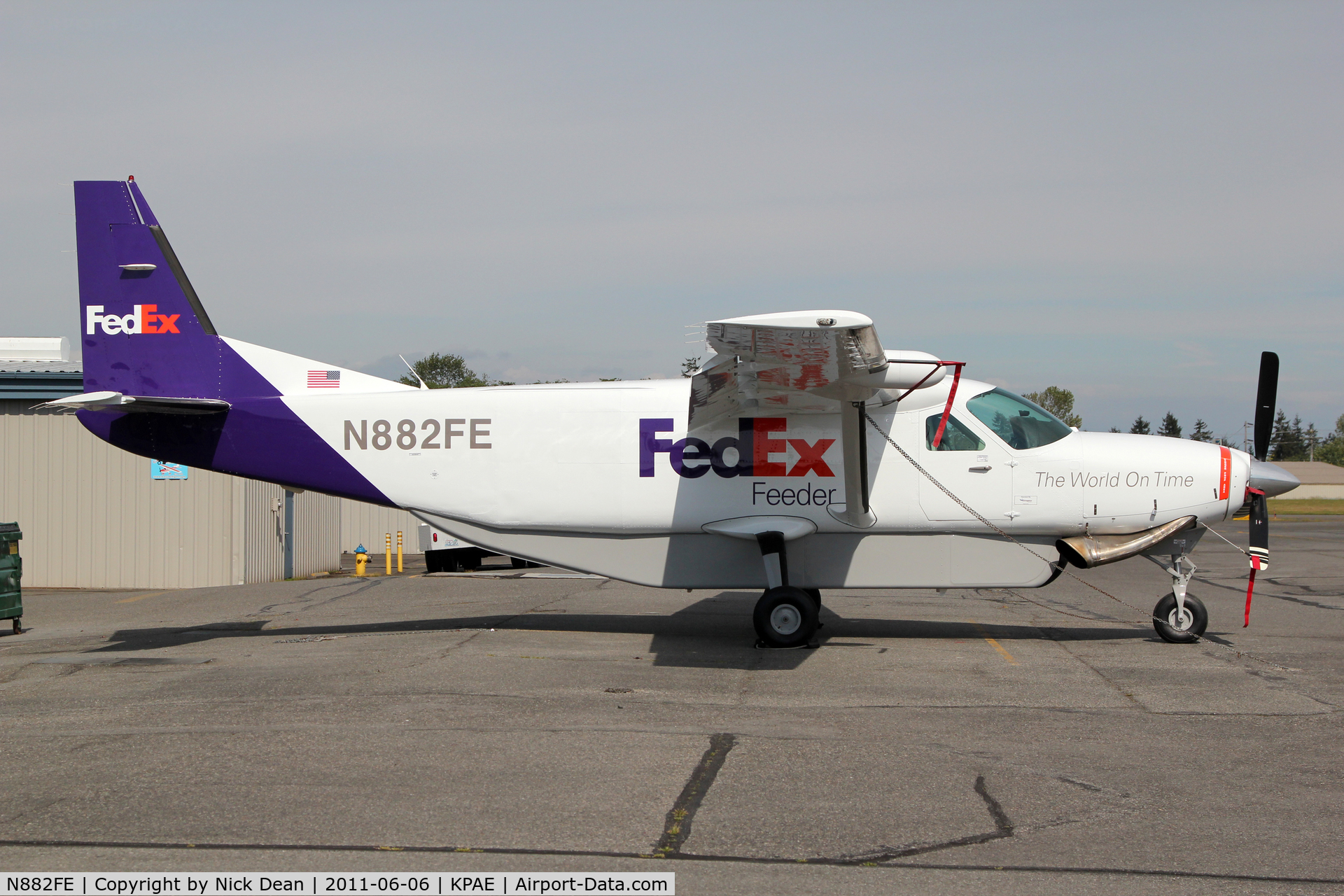 N882FE, 1990 Cessna 208B C/N 208B0208, KPAE/PAE