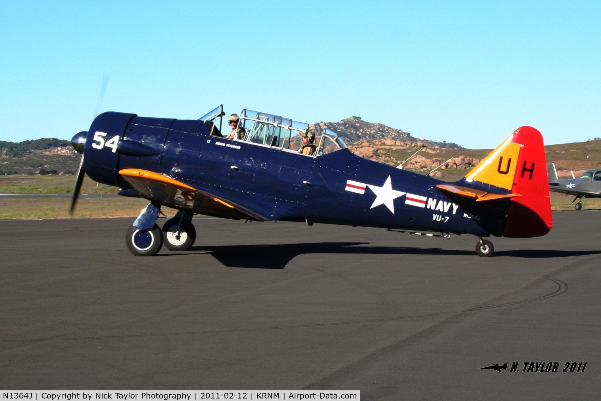 N1364J, 1951 North American T-6G Texan C/N 188-71, The Doc heading out