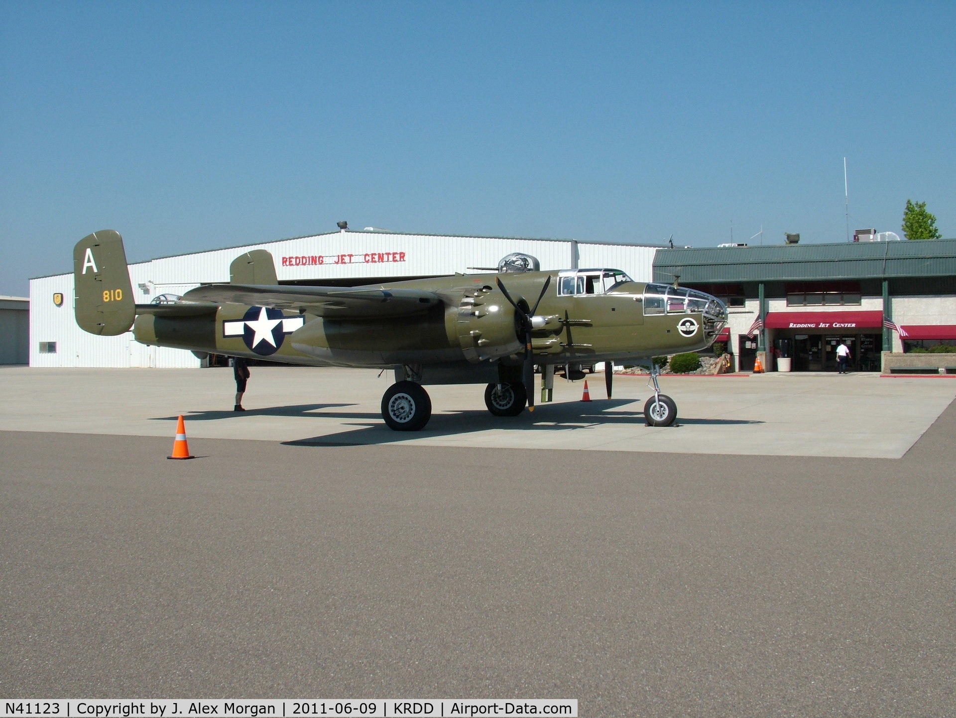 N41123, 1944 North American B-25J Mitchell Mitchell C/N 108-33529, Passing through Redding CA on its way to Seattle.