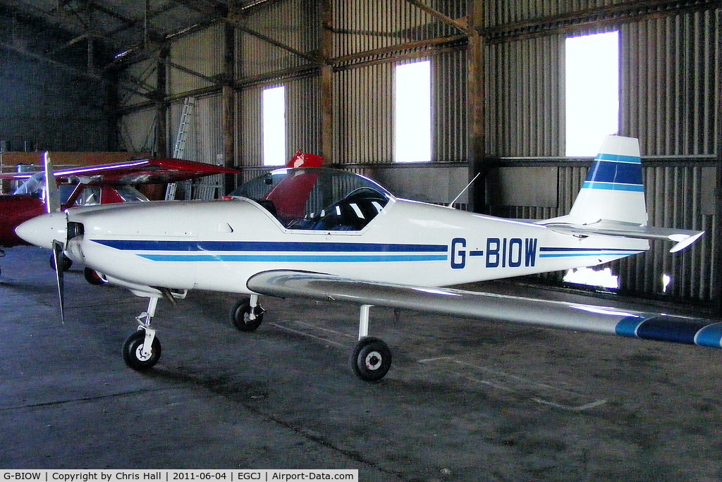 G-BIOW, 1981 Slingsby T-67A Firefly C/N 1988, privately owned