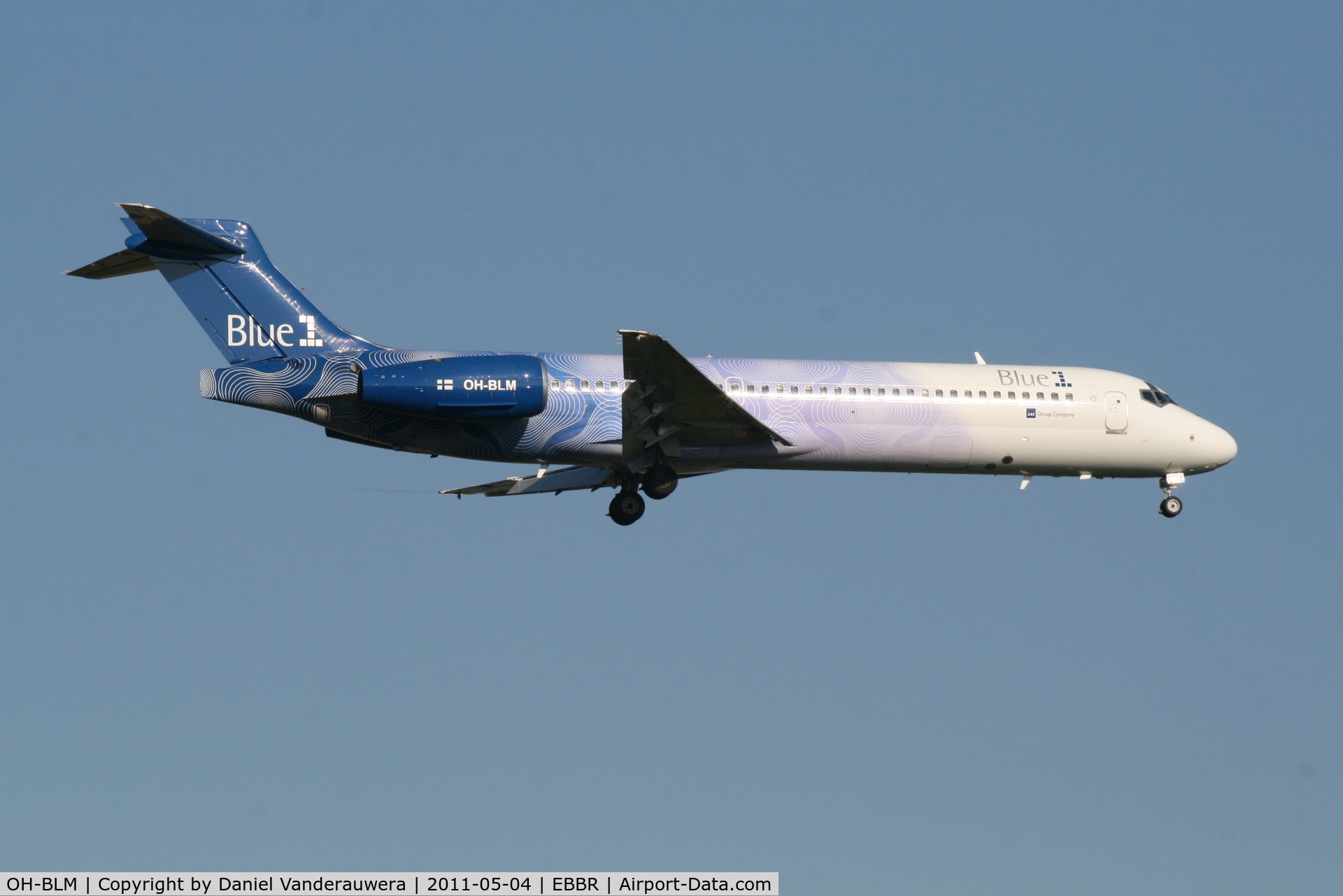 OH-BLM, 2001 Boeing 717-23S C/N 55066, Flight KF801