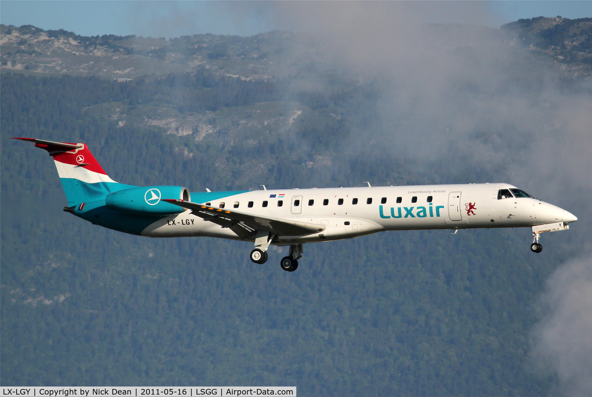 LX-LGY, 2000 Embraer EMB-145LU (ERJ-145LU) C/N 145242, LSGG/GVA