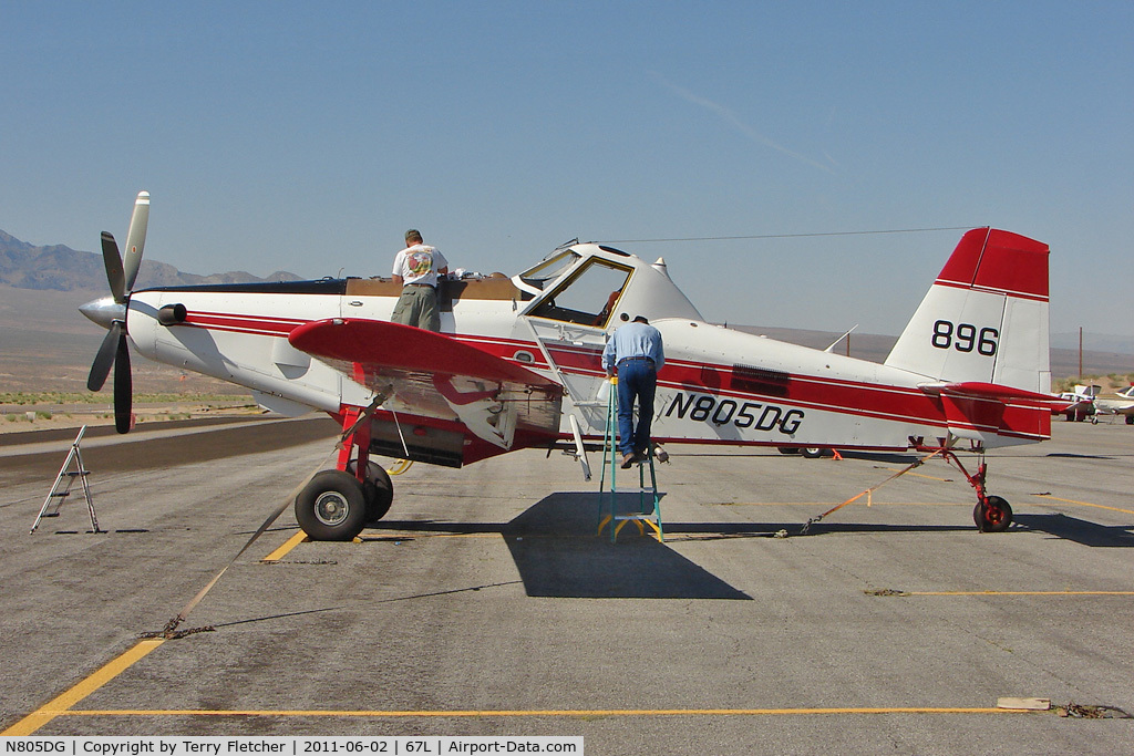 N805DG, 2003 Air Tractor AT-802A C/N 802A-0156, 2003 Air Tractor Inc AT-802A, c/n: 802A-0156 being readied for duty at Mesquite , NV
