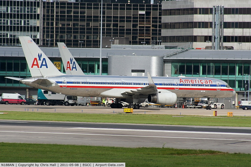 N188AN, 2001 Boeing 757-223 C/N 32382, American Airlines