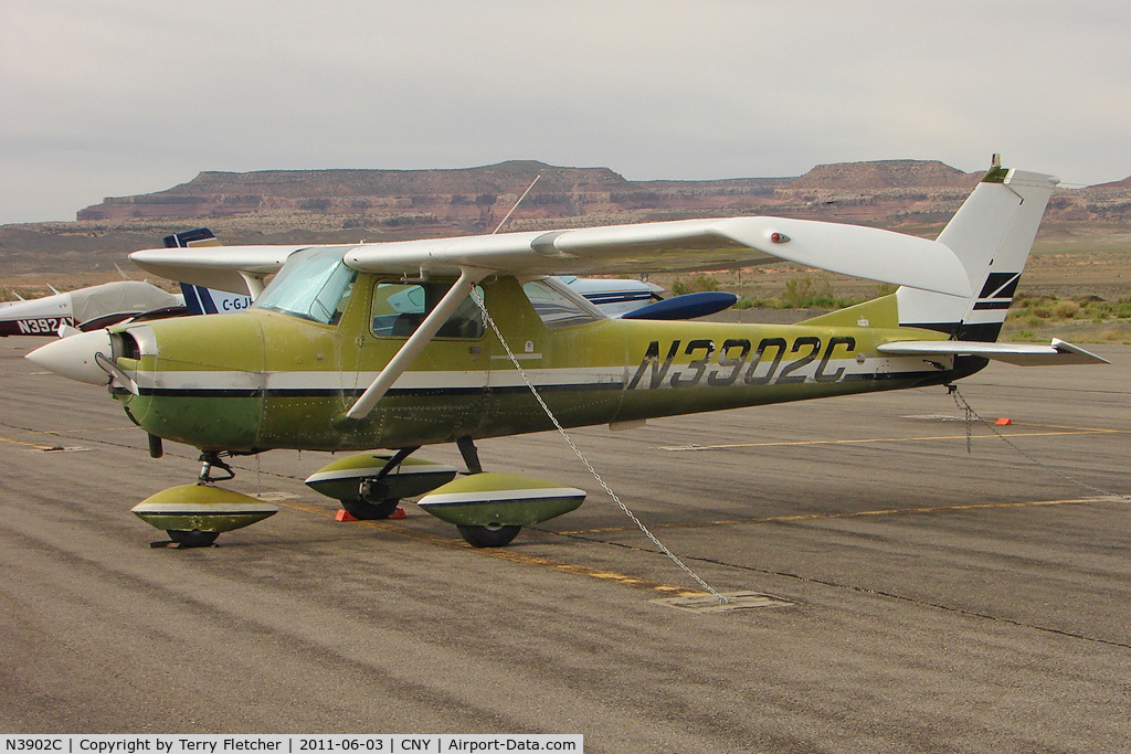 N3902C, 1968 Cessna 150H C/N 15069101, 1968 Cessna 150H, c/n: 15069101 at Moab