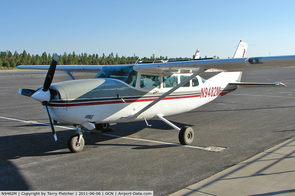 N9482M, 1981 Cessna T207A Turbo Stationair 8 C/N 20700698, 1981 Cessna T207A, c/n: 20700698 at Grand Canyon