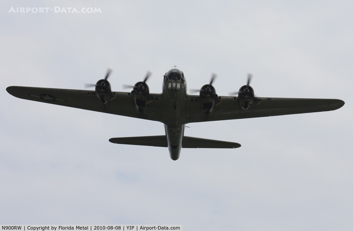 N900RW, 1944 Boeing B-17G Flying Fortress C/N 8627, Thunderbird
