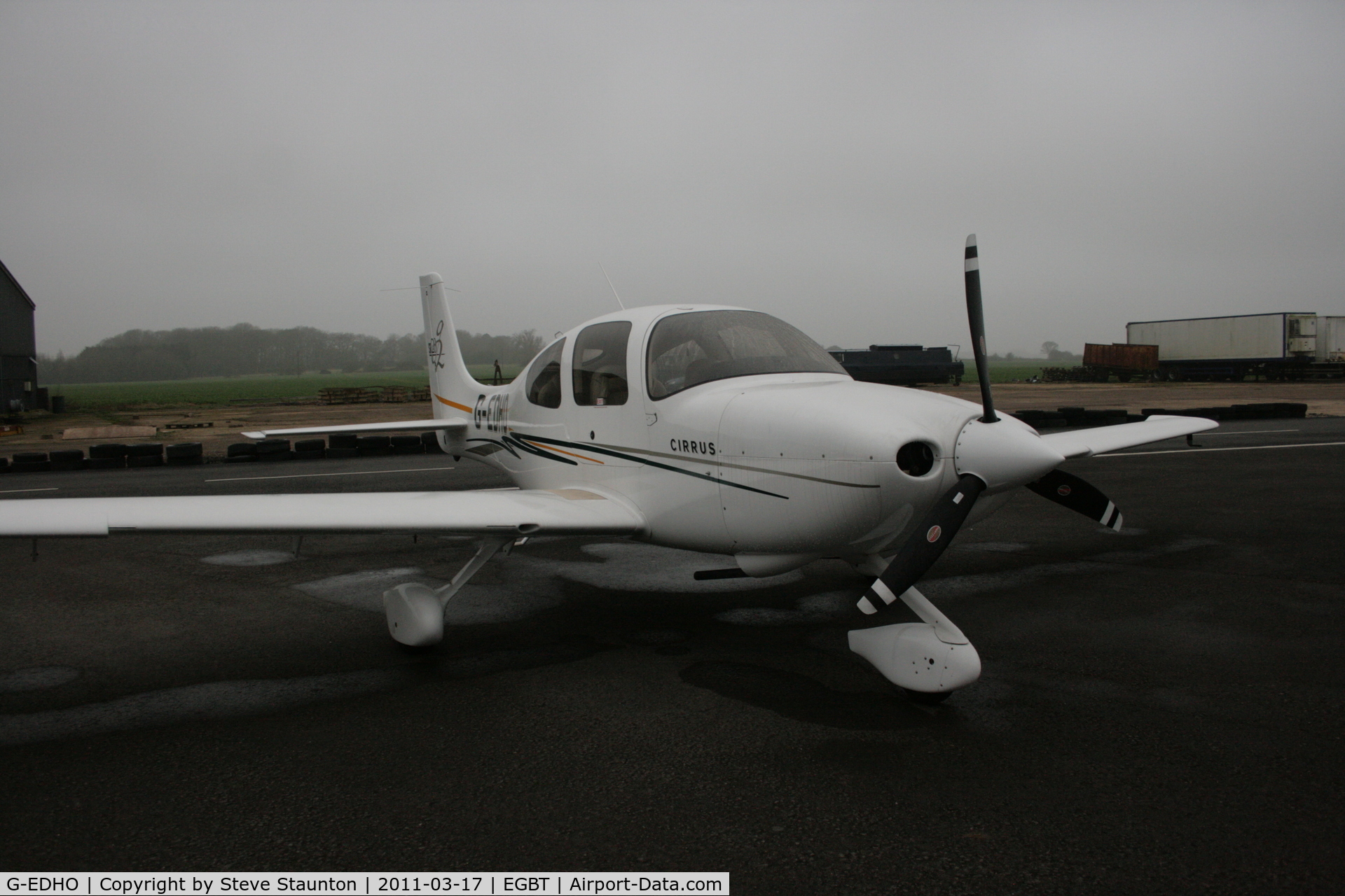 G-EDHO, 2005 Cirrus SR20 G2 C/N 1542, Taken at Turweston Airfield March 2010