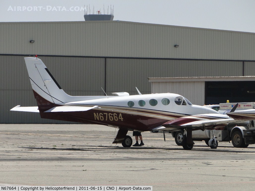 N67664, Cessna 340A C/N 340A1534, Just completed fueling