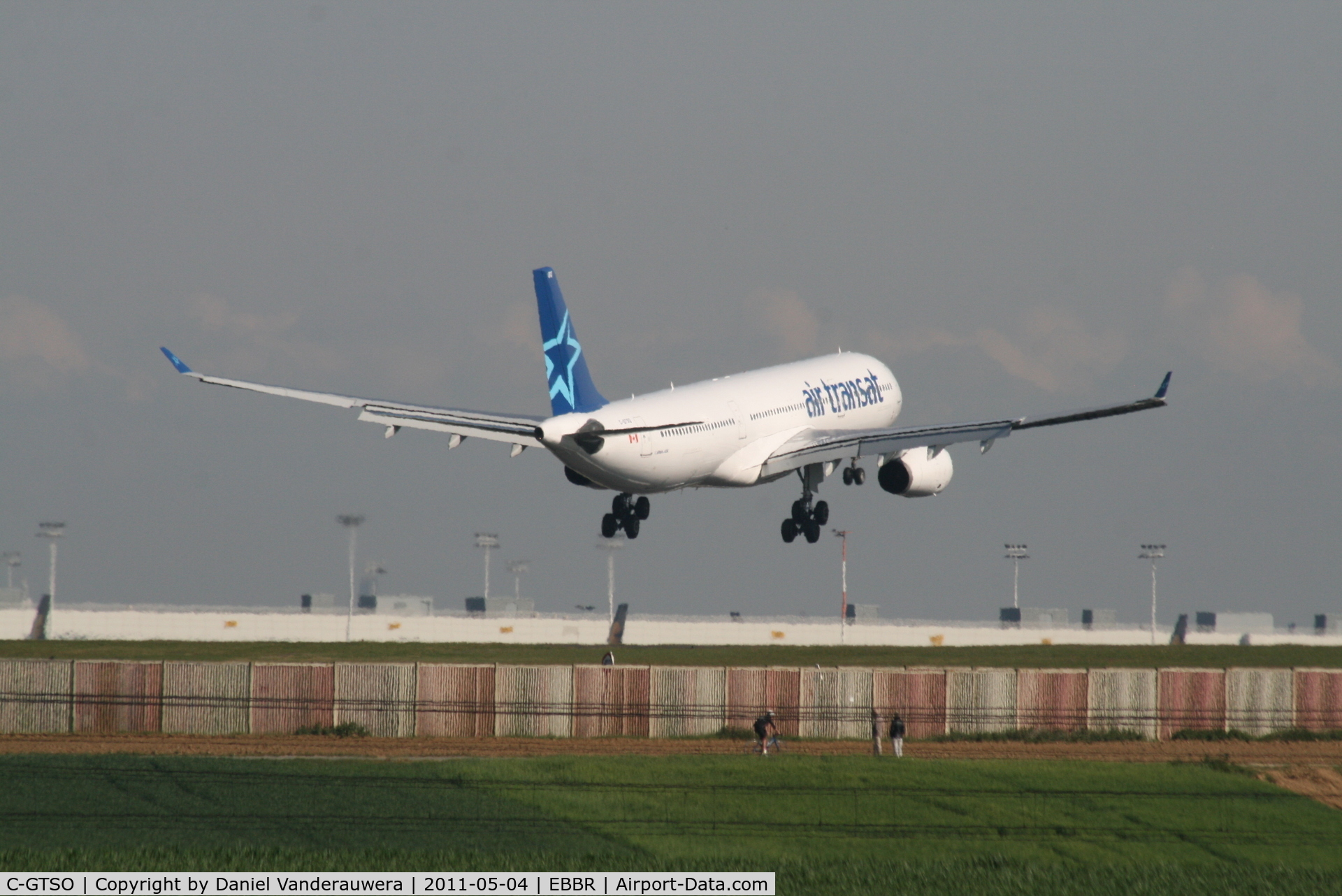 C-GTSO, Airbus A330-342 C/N 132, Several seconds before landing on RWY 02