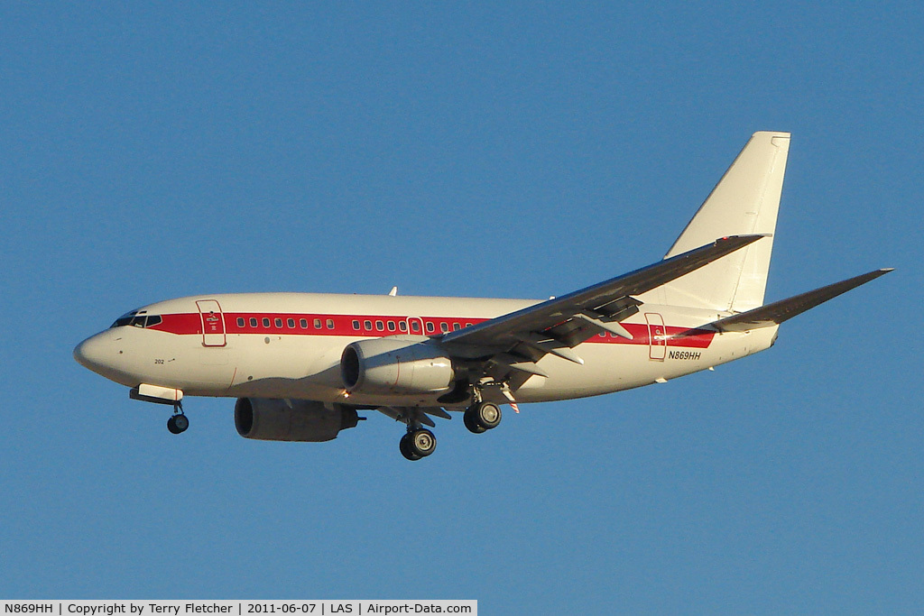 N869HH, 2001 Boeing 737-66N C/N 28650, Janet Airline's Boeing 737-66N, c/n: 28650 landing at Las Vegas