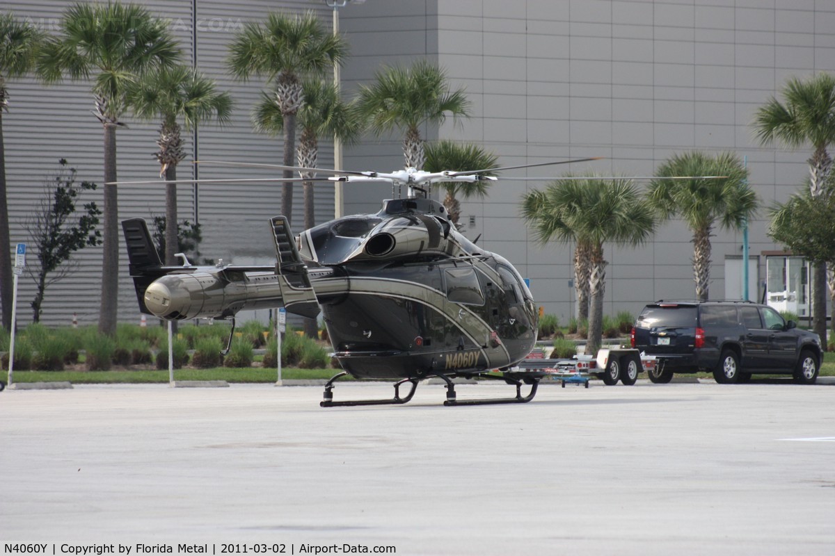N4060Y, 2009 MD Helicopters MD-900 Explorer C/N 900-00136, MD 900 at Heliexpo Orlando
