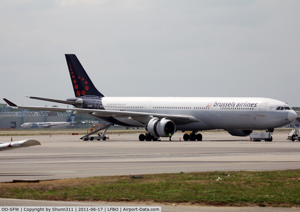 OO-SFW, 1994 Airbus A330-322 C/N 82, Parked at the Cargo apron due to an emergency landing...