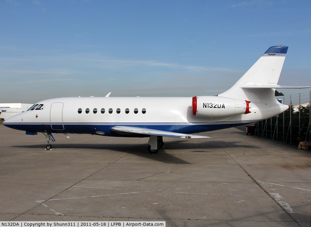 N132DA, 2000 Dassault Falcon 2000 C/N 111, Parked...