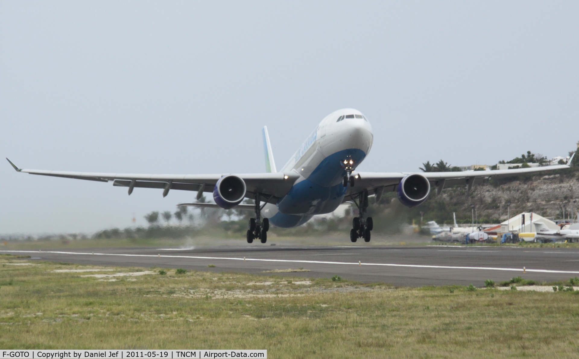 F-GOTO, 2009 Airbus A330-323X C/N 1021, Air Caraibes departing TNCM