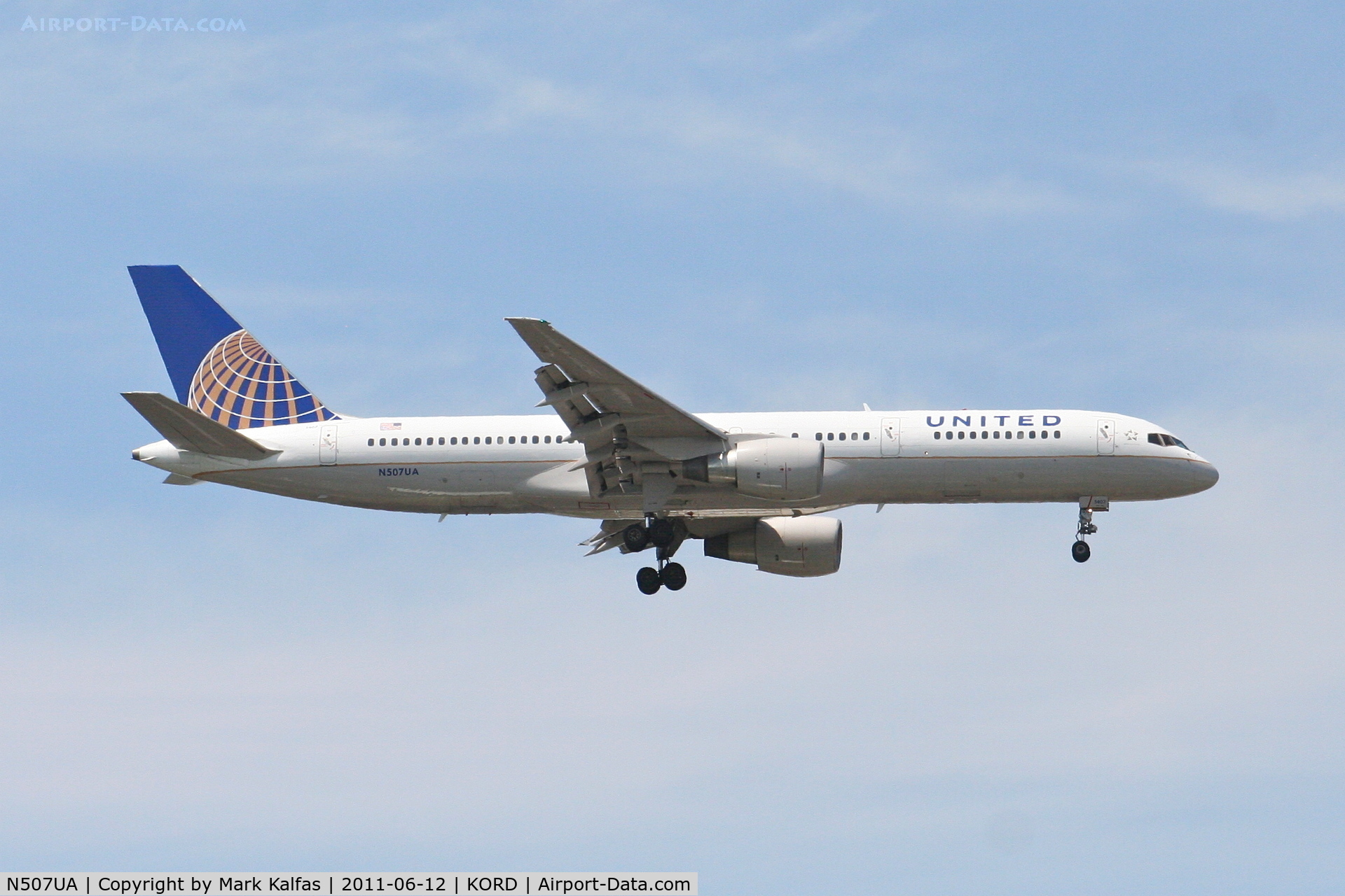 N507UA, 1990 Boeing 757-222F C/N 24743, United Airlines Boeing 757-222, UAL815 arriving from KLGA, RWY 10 approach KORD.