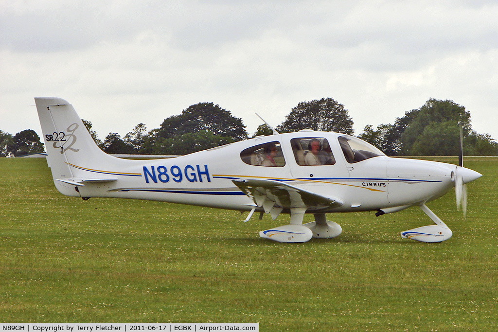 N89GH, 2004 Cirrus SR22 G2 C/N 1178, 2004 Cirrus Design Corp SR22, c/n: 1178 at Sywell
