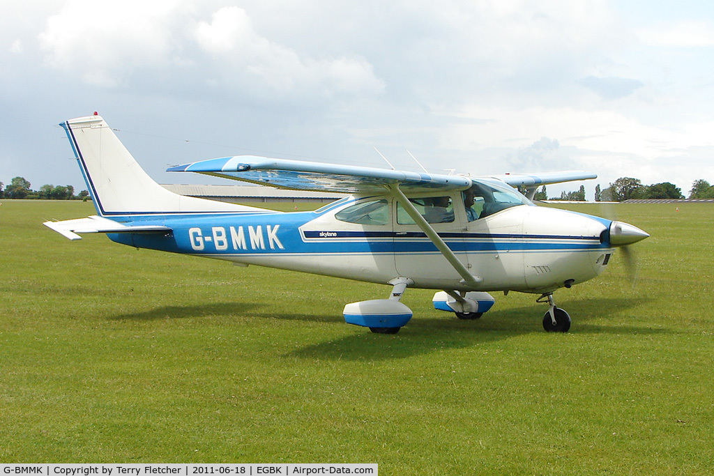 G-BMMK, 1975 Cessna 182P Skylane C/N 182-64117, 1975 Cessna CESSNA 182P, c/n: 182-64117 at Sywell