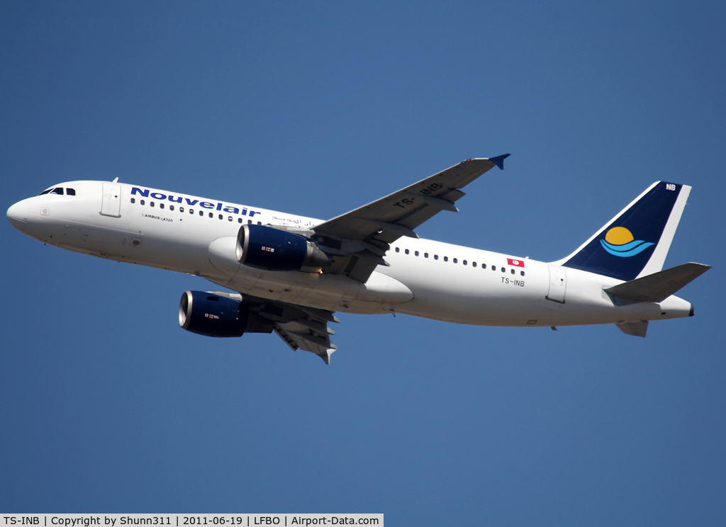 TS-INB, 2000 Airbus A320-214 C/N 1175, In modified livery...