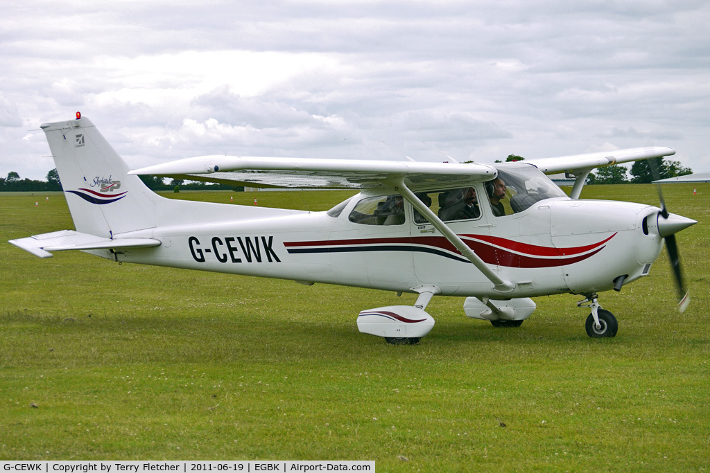 G-CEWK, 1999 Cessna 172S Skyhawk SP C/N 172S8294, Cessna 172S Skyhawk SP, c/n: 172S8294 at Sywell