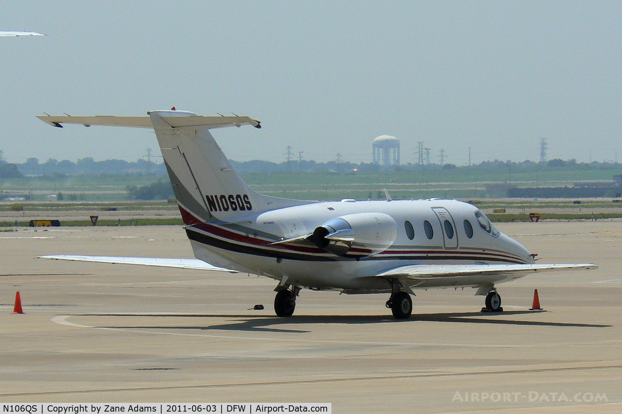 N106QS, Raytheon Aircraft Company 400A C/N RK-381, At DFW Airport