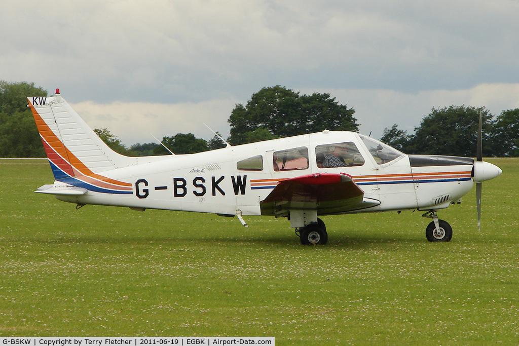 G-BSKW, 1989 Piper PA-28-181 Cherokee Archer II C/N 2890138, 1989 Piper PIPER PA-28-181, c/n: 2890138 at Sywell