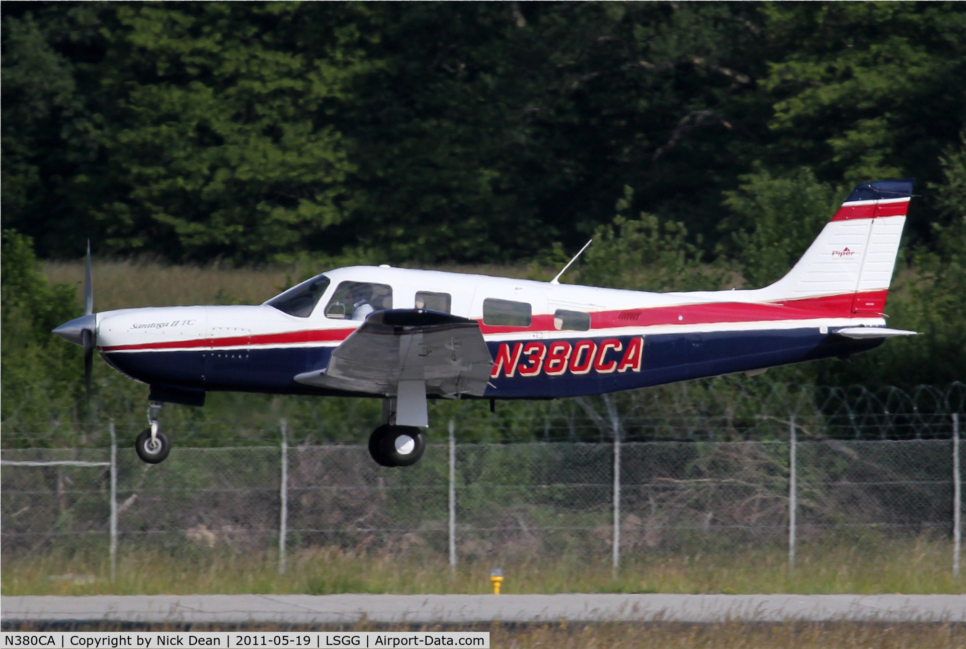 N380CA, 1999 Piper PA-32R-301T Turbo Saratoga C/N 3257080, LSGG/GVA