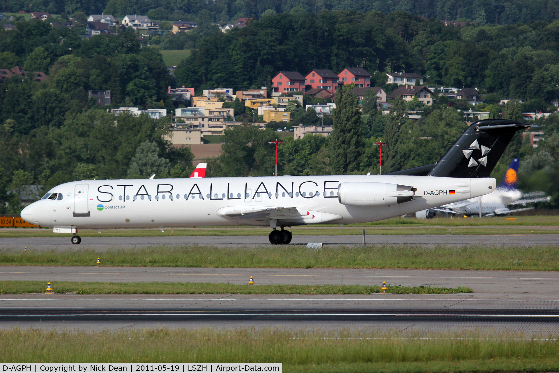 D-AGPH, 1990 Fokker 100 (F-28-0100) C/N 11308, LSZH/ZRH