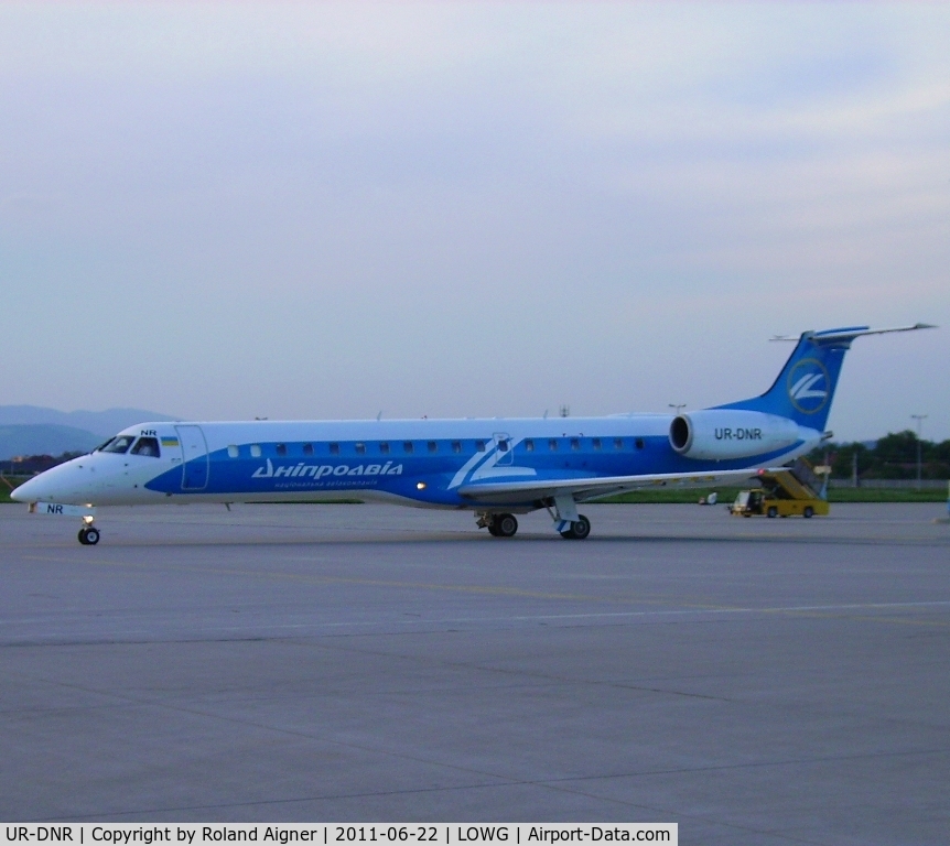 UR-DNR, 2002 Embraer ERJ-145LR (EMB-145LR) C/N 145641, Fußballcharter