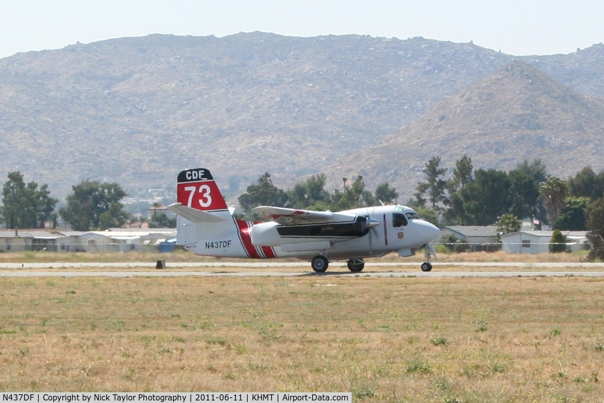 N437DF, Marsh Aviation S-2F3AT C/N 149848, Taxiing for a fire