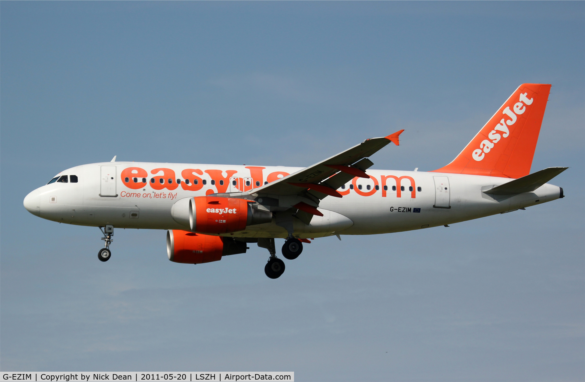 G-EZIM, 2005 Airbus A319-111 C/N 2495, LSZH/ZRH