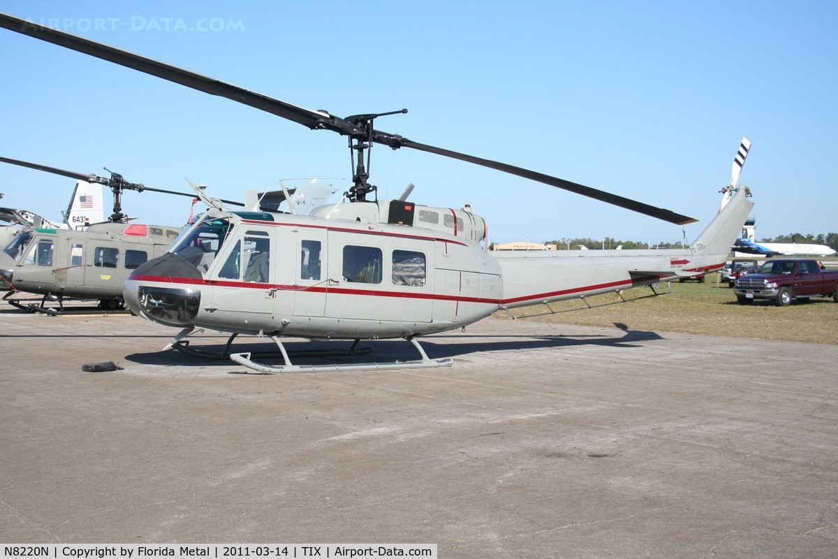 N8220N, Bell UH-1H C/N 71-20271, UH-1H