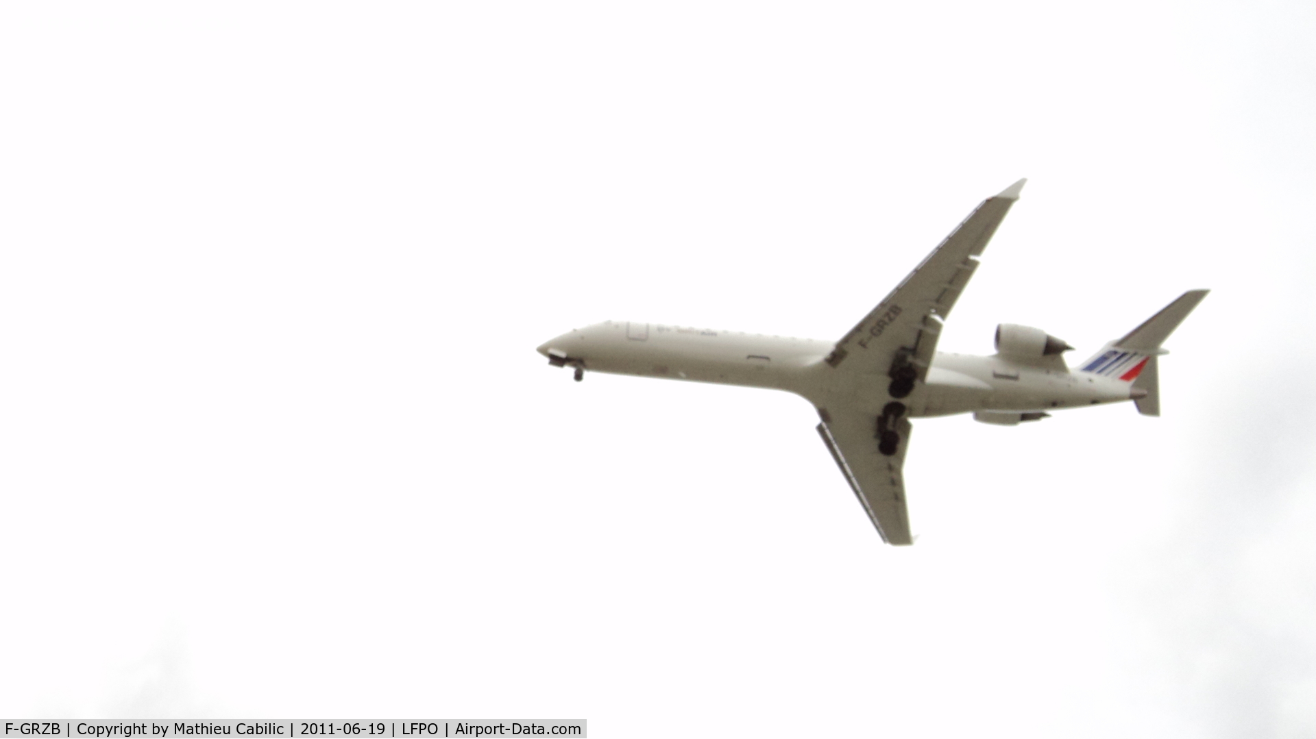 F-GRZB, Canadair CRJ-702 (CL-600-2C10) Regional Jet C/N 10007, Bombardier Aerospace In CL-600-2C10