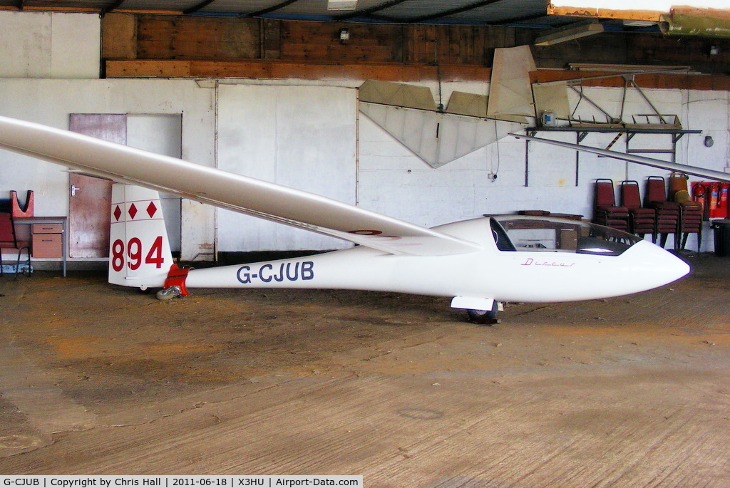 G-CJUB, 2000 Schempp-Hirth Discus CS C/N 268CS, Coventry Gliding Club