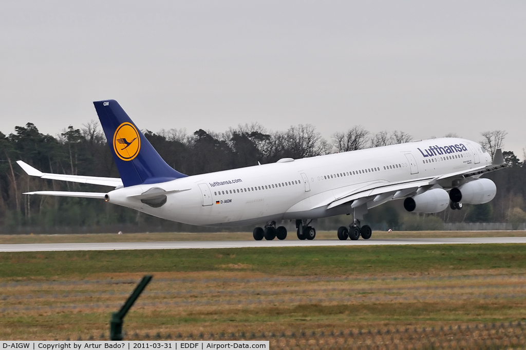 D-AIGW, 2000 Airbus A340-313X C/N 327, Lufthansa